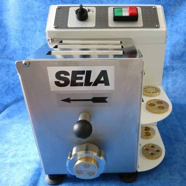SELA TR 50 Nudelmaschine weiß mit 3 Teflonmatrizen