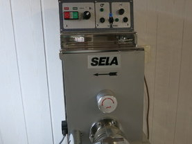 SELA TR 75 W Nudelmaschine in Edelstahl mit 1 Teflonmatrize