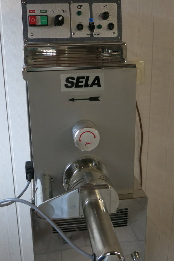 SELA TR 75 W Nudelmaschine in Edelstahl mit Kühlgerät und 1 Teflonmatrize